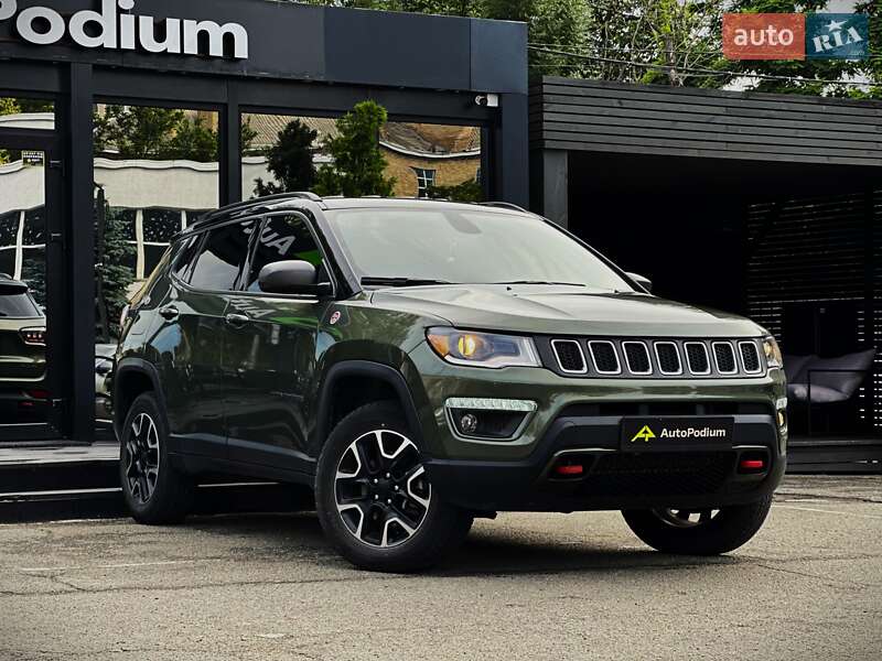 Внедорожник / Кроссовер Jeep Compass 2020 в Киеве