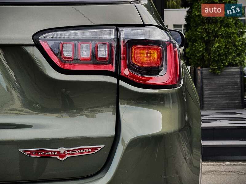 Внедорожник / Кроссовер Jeep Compass 2020 в Киеве