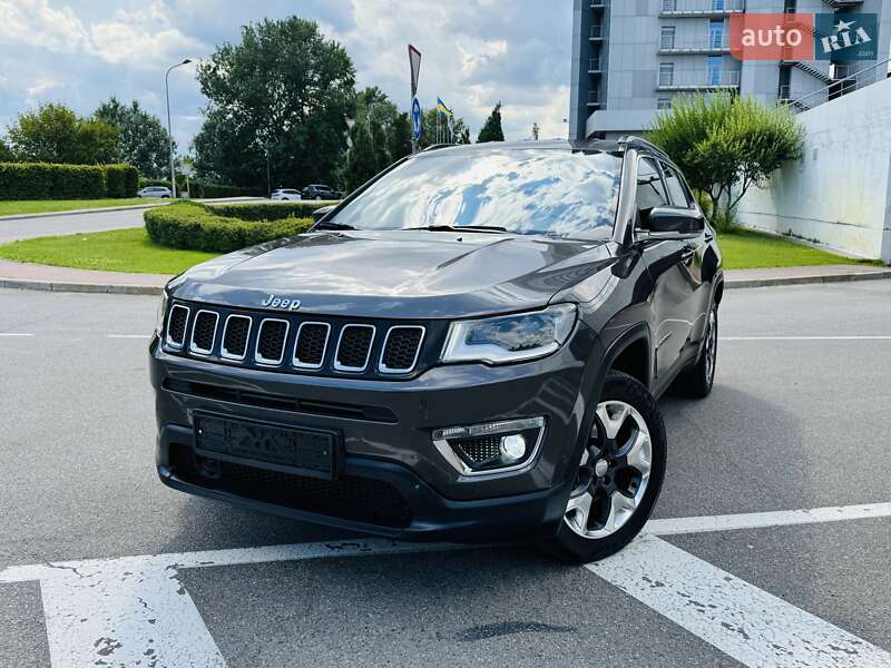 Внедорожник / Кроссовер Jeep Compass 2019 в Киеве