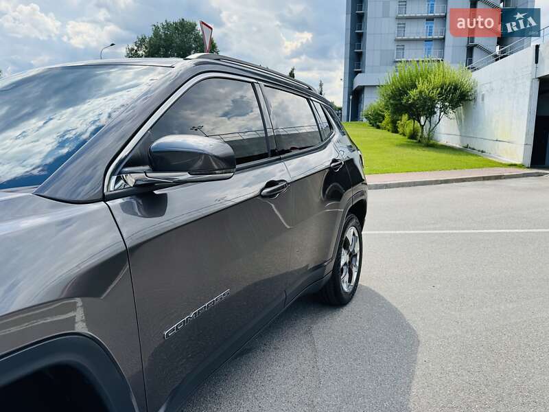 Внедорожник / Кроссовер Jeep Compass 2019 в Киеве