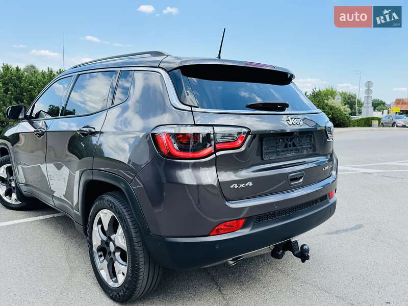 Внедорожник / Кроссовер Jeep Compass 2019 в Киеве