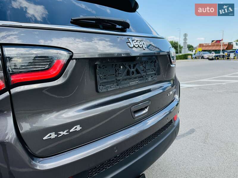 Внедорожник / Кроссовер Jeep Compass 2019 в Киеве
