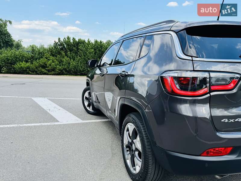 Внедорожник / Кроссовер Jeep Compass 2019 в Киеве