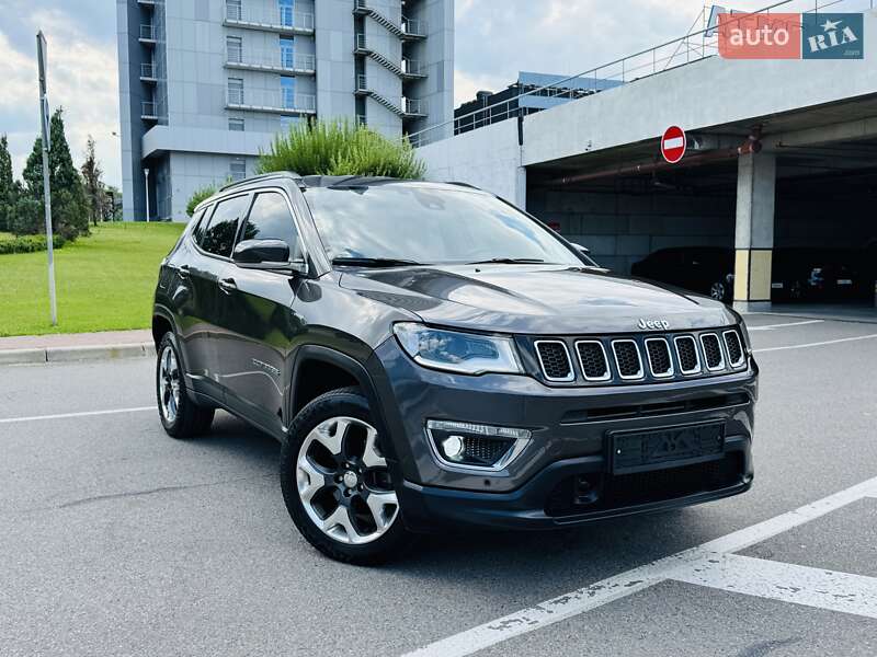 Внедорожник / Кроссовер Jeep Compass 2019 в Киеве