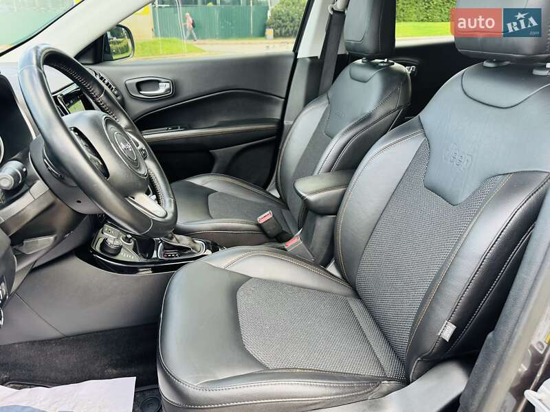 Внедорожник / Кроссовер Jeep Compass 2019 в Киеве
