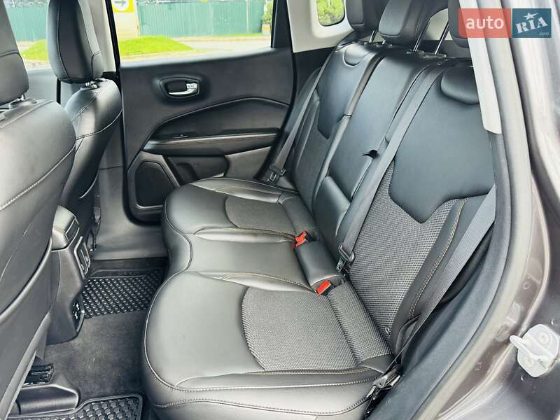 Внедорожник / Кроссовер Jeep Compass 2019 в Киеве