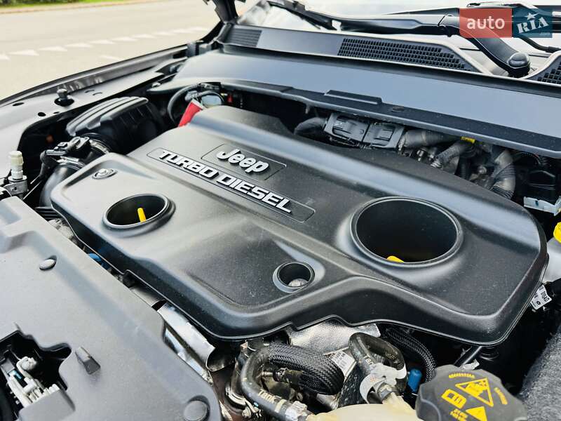 Внедорожник / Кроссовер Jeep Compass 2019 в Киеве