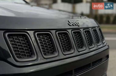 Внедорожник / Кроссовер Jeep Compass 2020 в 