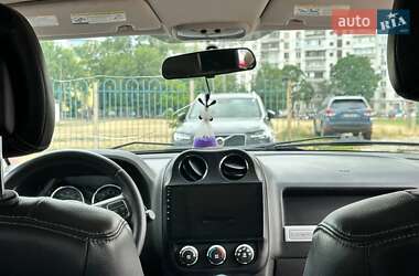 Внедорожник / Кроссовер Jeep Compass 2014 в 