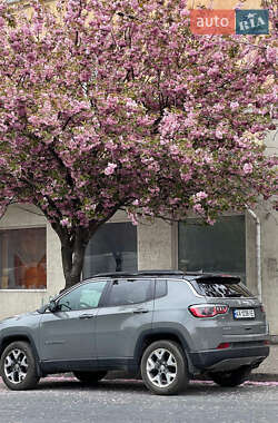 Внедорожник / Кроссовер Jeep Compass 2019 в 