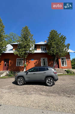 Внедорожник / Кроссовер Jeep Compass 2019 в 