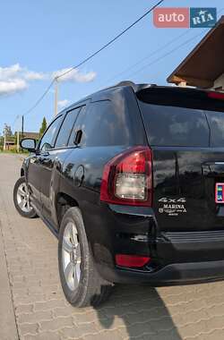 Внедорожник / Кроссовер Jeep Compass 2016 в 