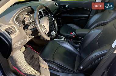 Внедорожник / Кроссовер Jeep Compass 2019 в 
