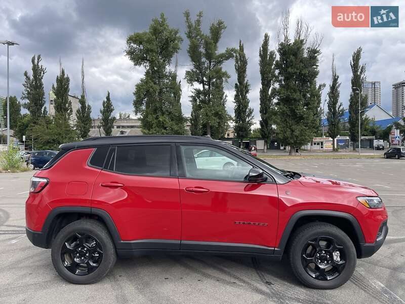 Внедорожник / Кроссовер Jeep Compass 2023 в Киеве