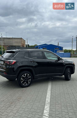 Внедорожник / Кроссовер Jeep Compass 2020 в 
