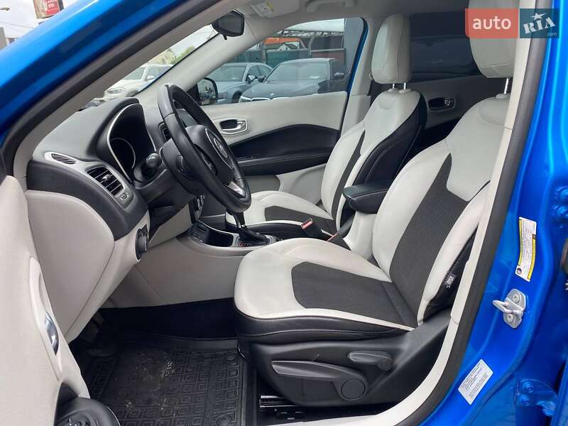 Внедорожник / Кроссовер Jeep Compass 2017 в Львове