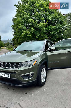 Позашляховик / Кросовер Jeep Compass 2019 в 