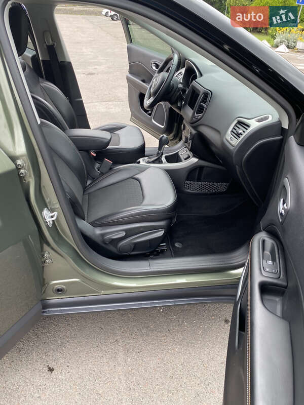 Внедорожник / Кроссовер Jeep Compass 2019 в Ровно