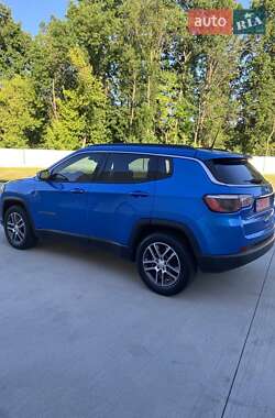 Внедорожник / Кроссовер Jeep Compass 2018 в 