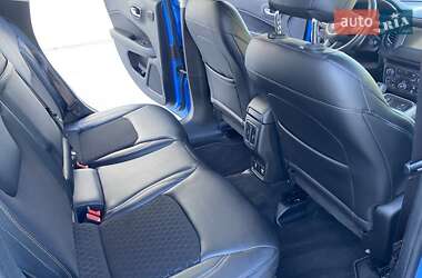 Внедорожник / Кроссовер Jeep Compass 2018 в 