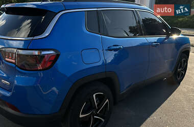 Внедорожник / Кроссовер Jeep Compass 2022 в 