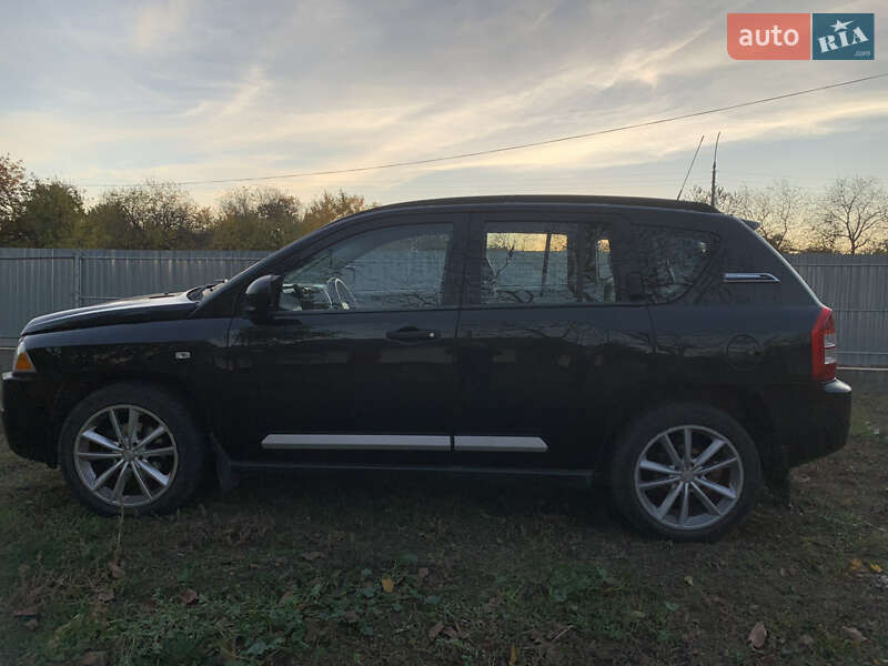 Внедорожник / Кроссовер Jeep Compass 2008 в Лысянке