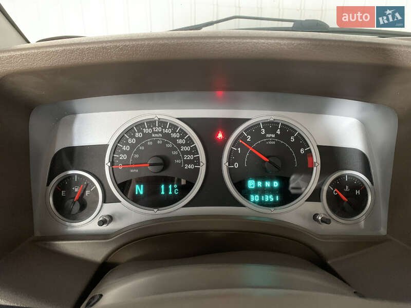 Внедорожник / Кроссовер Jeep Compass 2008 в Лысянке