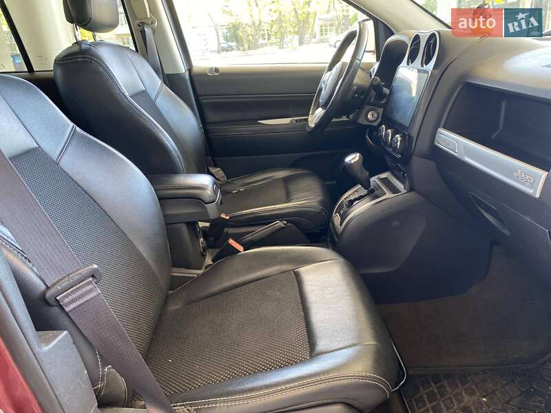 Внедорожник / Кроссовер Jeep Compass 2016 в Николаеве