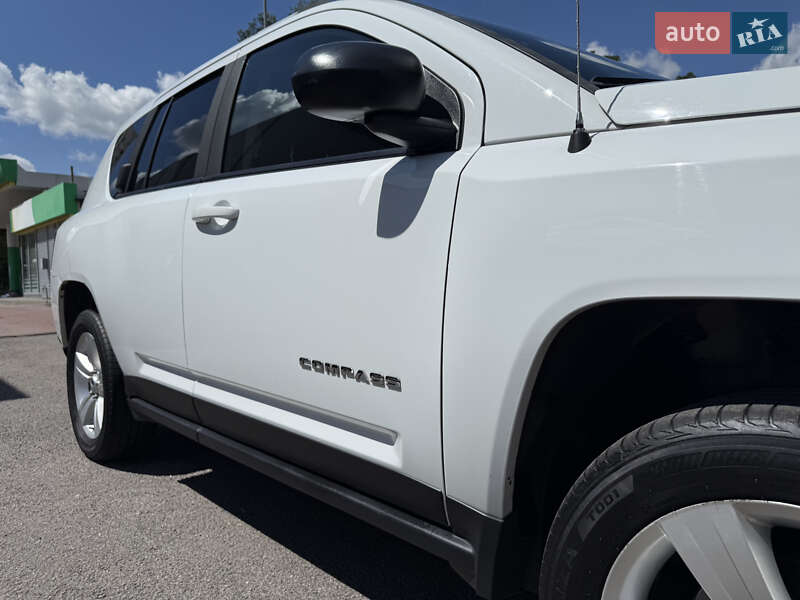 Внедорожник / Кроссовер Jeep Compass 2015 в Виннице