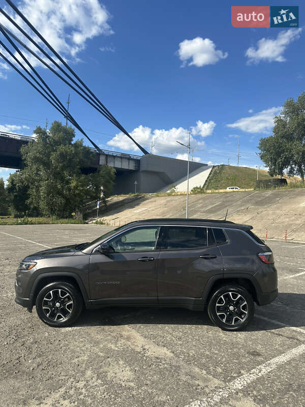 Внедорожник / Кроссовер Jeep Compass 2021 в Киеве