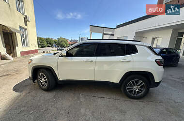 Внедорожник / Кроссовер Jeep Compass 2018 в 