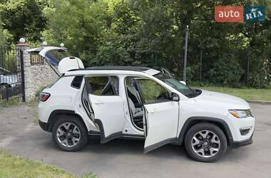 Внедорожник / Кроссовер Jeep Compass 2017 в 