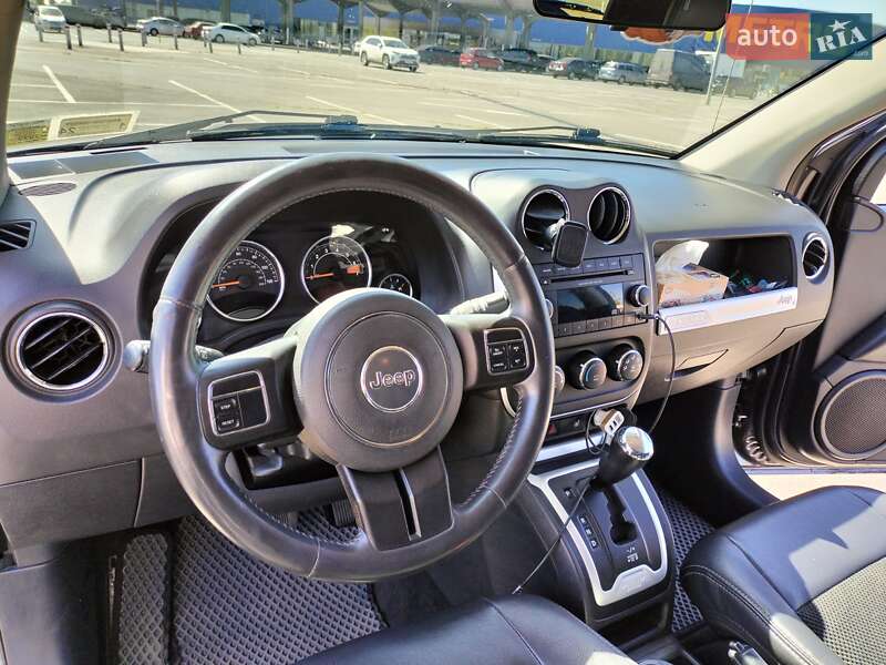 Внедорожник / Кроссовер Jeep Compass 2014 в Кривом Роге