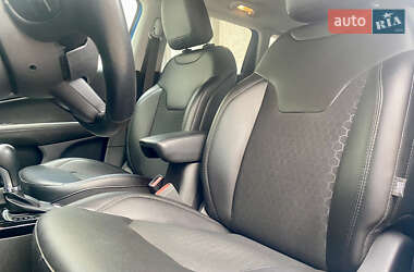 Внедорожник / Кроссовер Jeep Compass 2020 в 