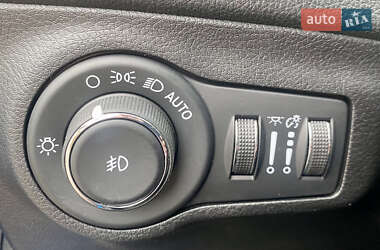 Внедорожник / Кроссовер Jeep Compass 2020 в 