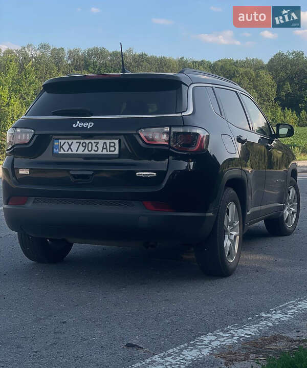 Внедорожник / Кроссовер Jeep Compass 2022 в Валках
