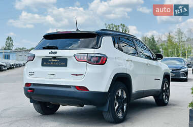 Внедорожник / Кроссовер Jeep Compass 2017 в 