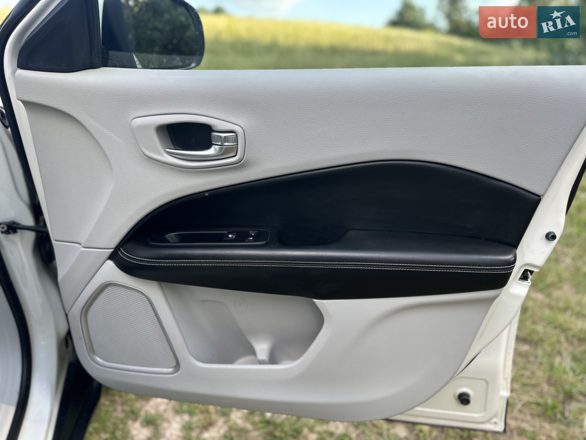 2019 Jeep Compass - мініатюра 6