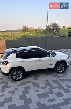 Внедорожник / Кроссовер Jeep Compass 2018 в 