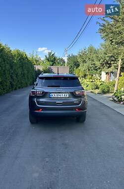 Внедорожник / Кроссовер Jeep Compass 2017 в 