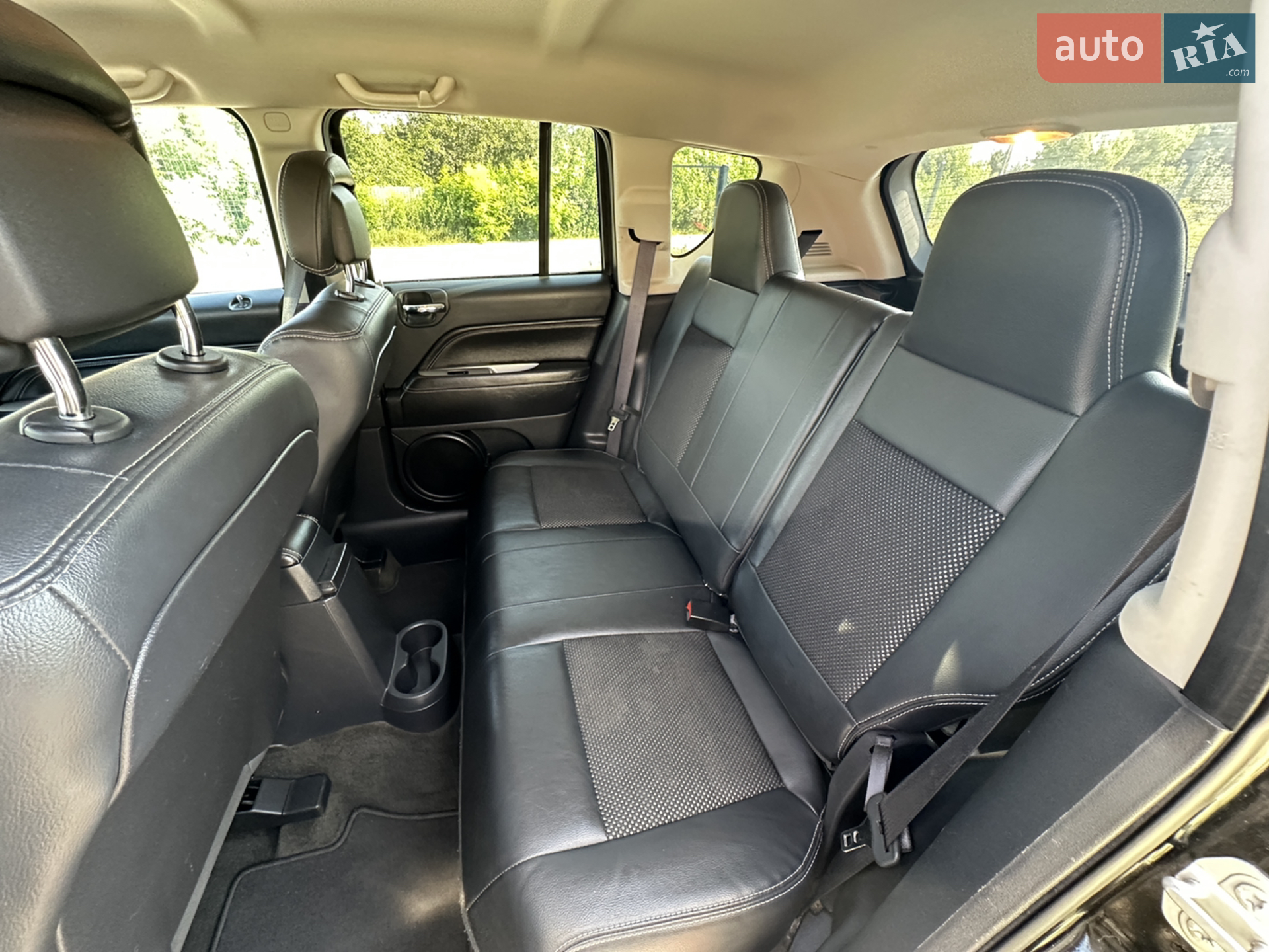 2016 Jeep Compass - мініатюра 28