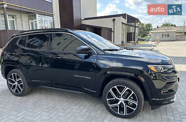 Внедорожник / Кроссовер Jeep Compass 2024 в 