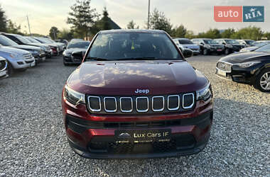 Внедорожник / Кроссовер Jeep Compass 2022 в 