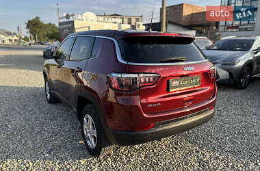 Внедорожник / Кроссовер Jeep Compass 2022 в 