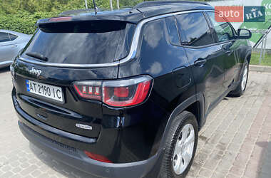 Внедорожник / Кроссовер Jeep Compass 2017 в 