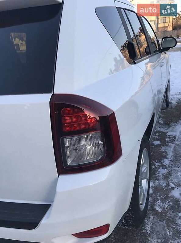 Внедорожник / Кроссовер Jeep Compass 2015 в Хмельницком