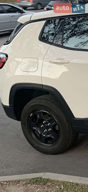 Внедорожник / Кроссовер Jeep Compass 2018 в Полтаве фото 17 Внедорожник / Кроссовер Jeep Compass 2018 в Полтаве