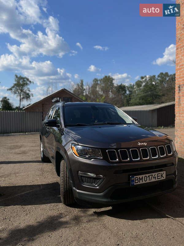 Внедорожник / Кроссовер Jeep Compass 2018 в Ромнах фото Внедорожник / Кроссовер Jeep Compass 2018 в Ромнах