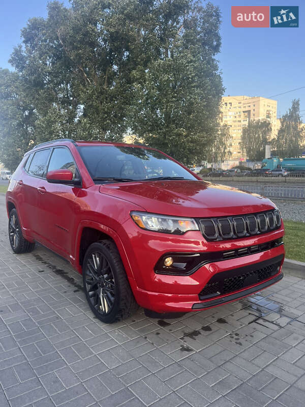 Внедорожник / Кроссовер Jeep Compass 2022 в 