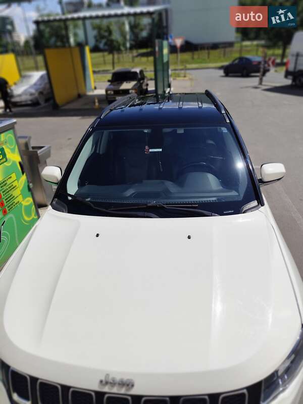 Внедорожник / Кроссовер Jeep Compass 2020 в Киеве